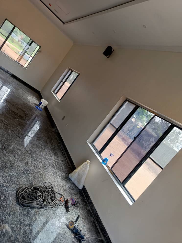 Description of Image 1